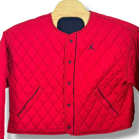 Jordan Reversible Quilted Jacket Women S Red Navy Blue Jumpman Liner DQ4451-687 - Picture 3 of 12